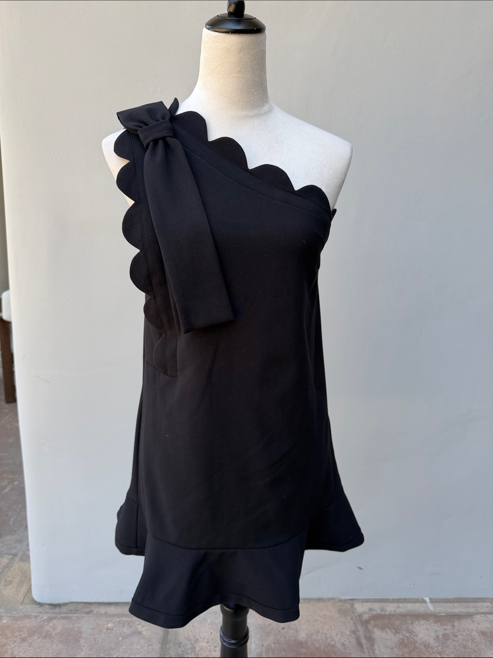 VICTORIA BECKHAM for Target One-Shoulder Black Scalloped Dress w/Bow & Flare XS
